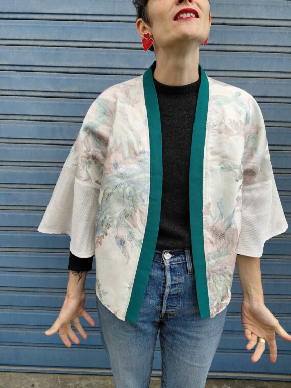 Kimono court réversible jacquard fond blanc - voilage & motifs losanges