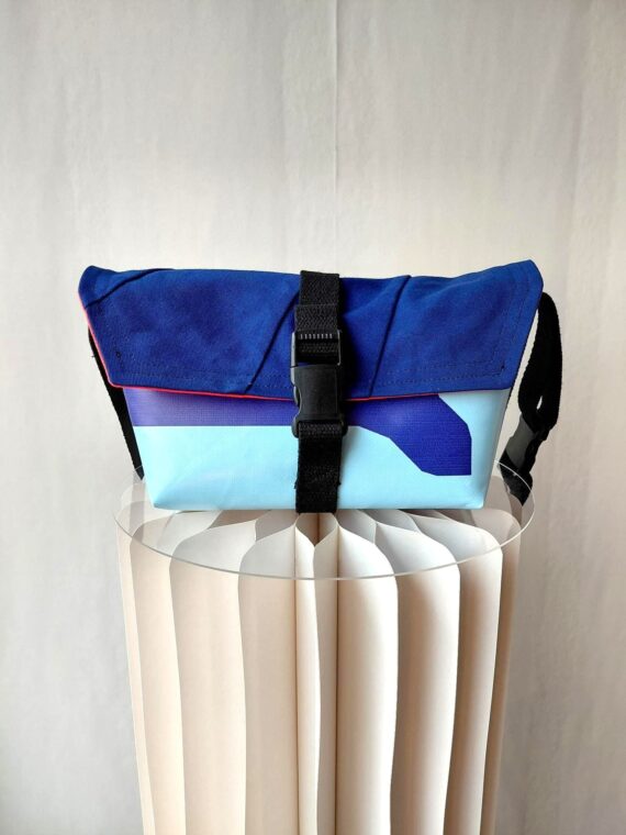 Sac Meryl bleu nuit à plis